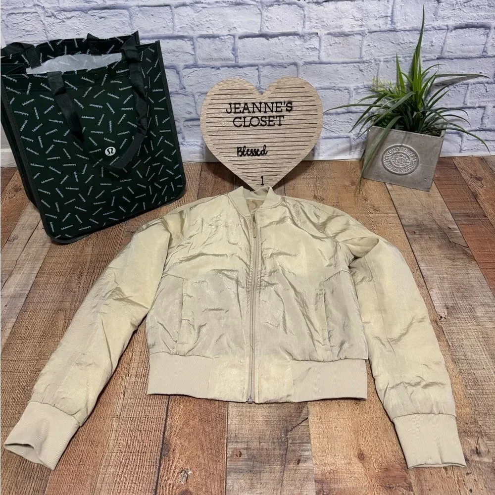 Lululemon Non-Stop Bomber *Reversible Size 4